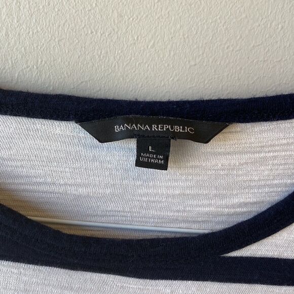 Banana Republic Large long sleeve t shirt blue and white stripes - Picture 3 of 6